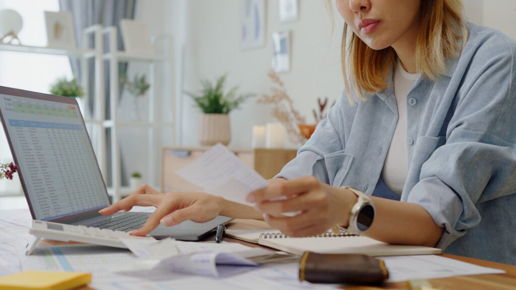 Entrepreneur: Salary or Dividends